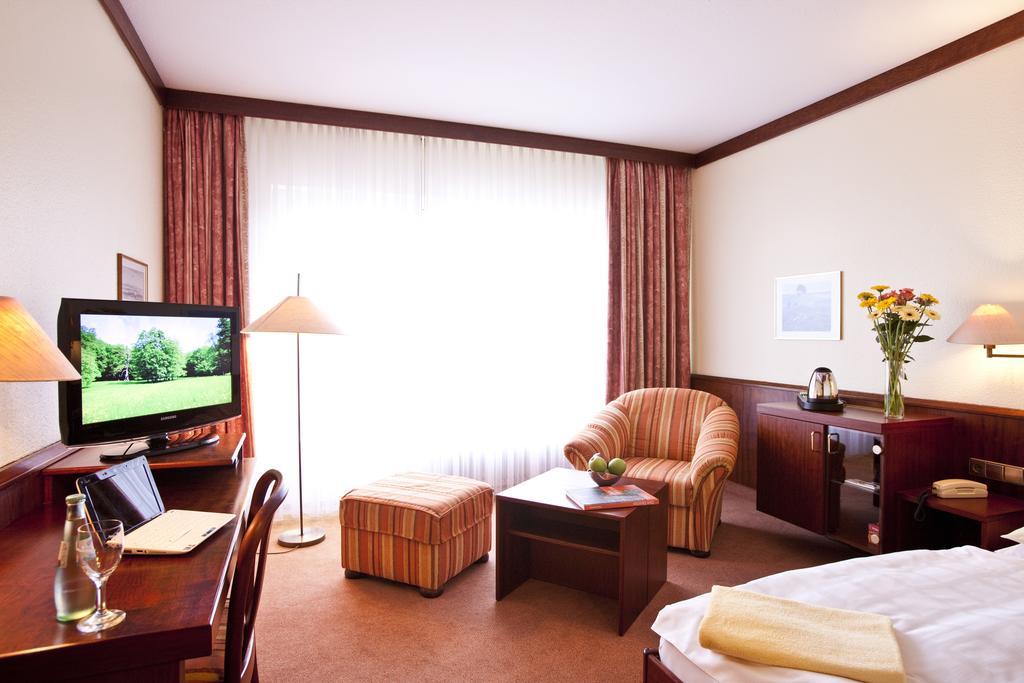 Leine Hotel 4*