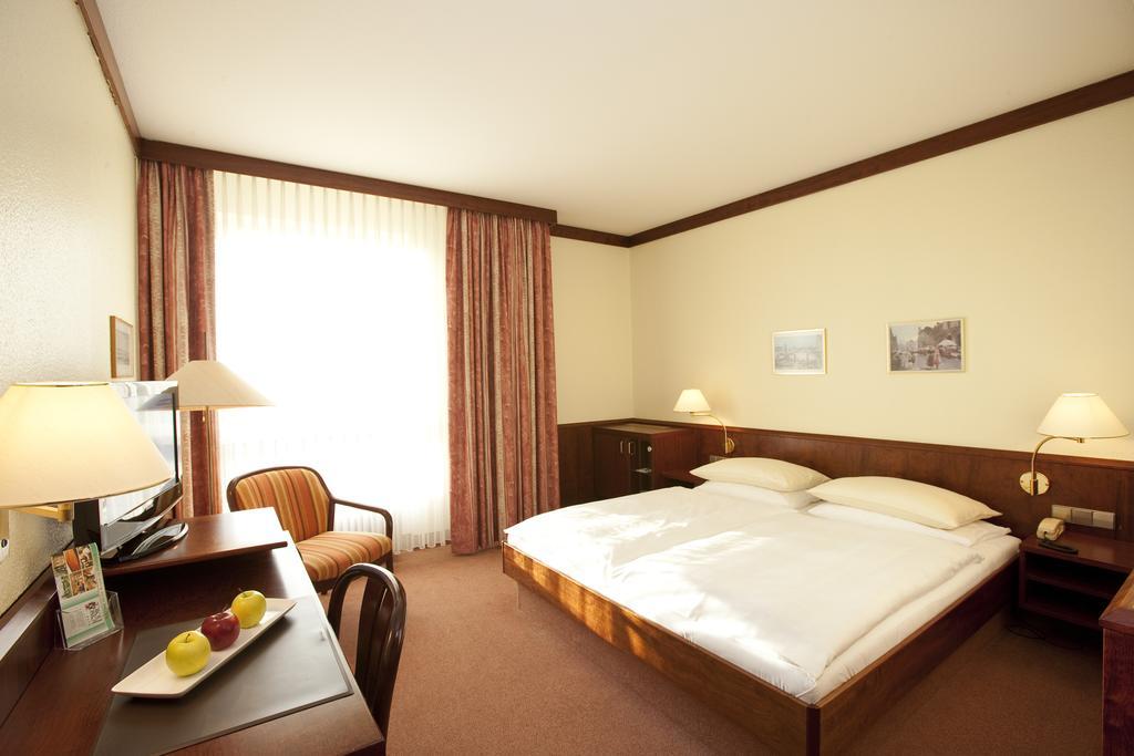 Leine Hotel